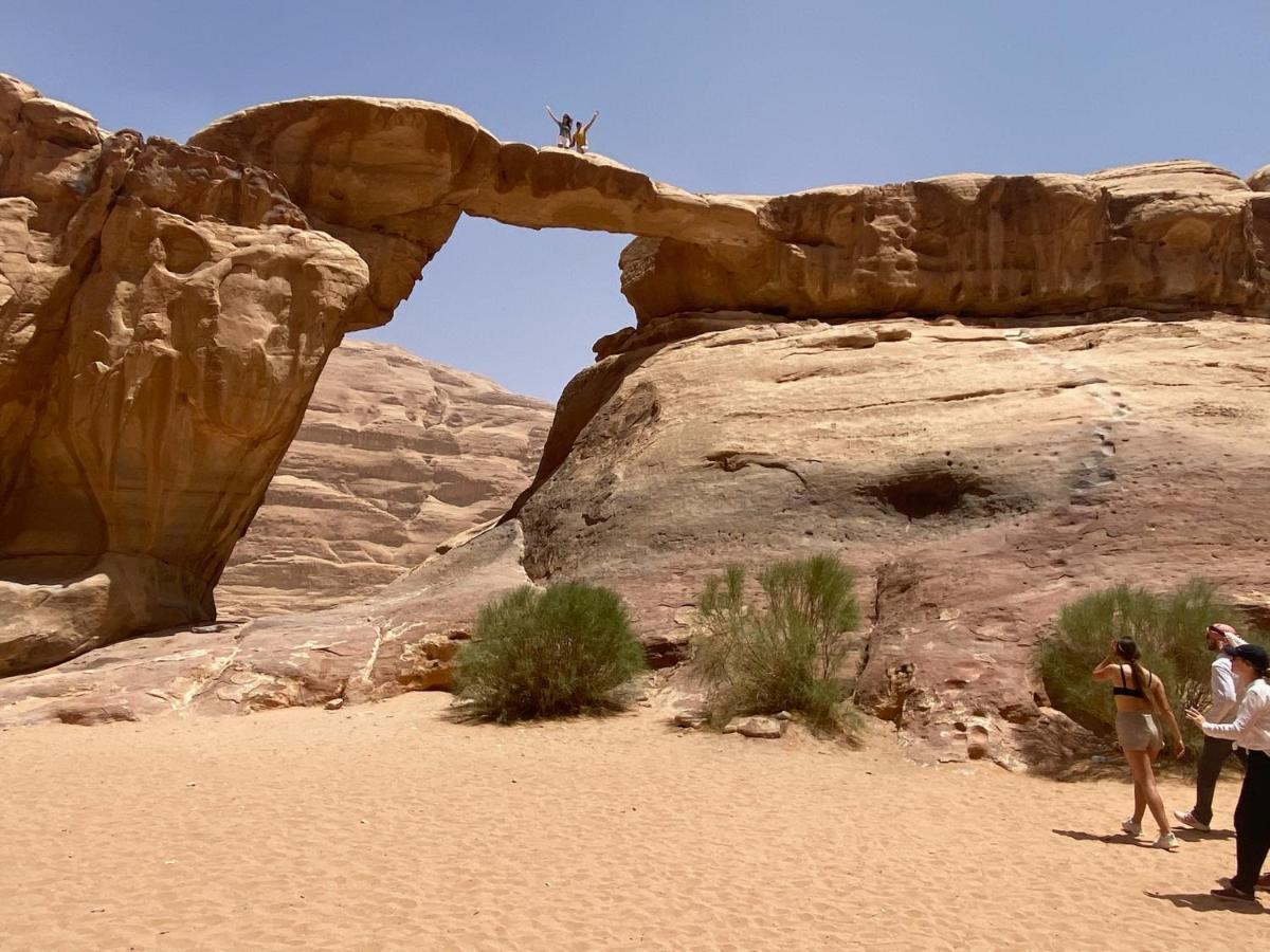 Wadirumtours&Camp Wadi Rum Esterno foto