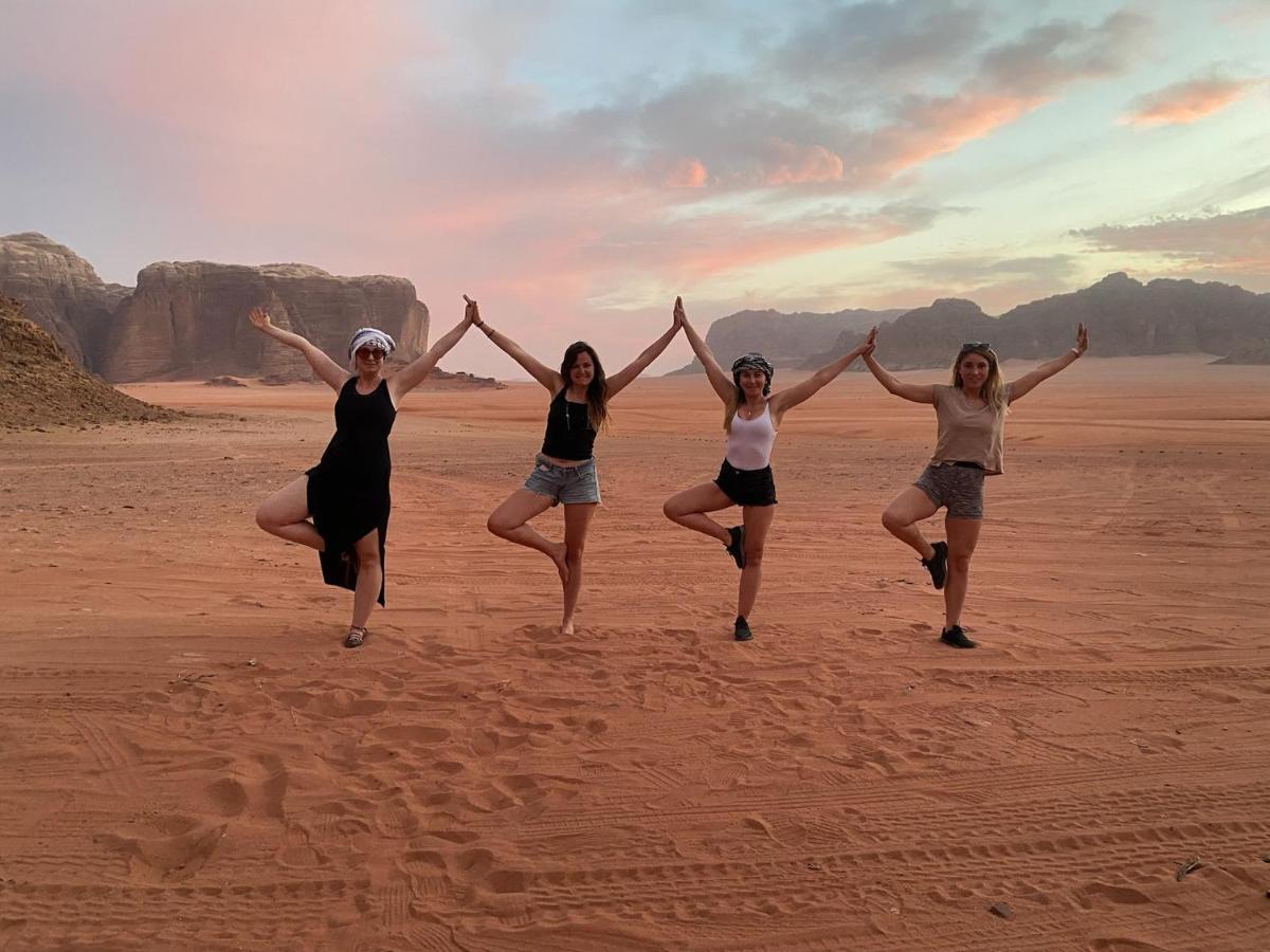 Wadirumtours&Camp Wadi Rum Esterno foto