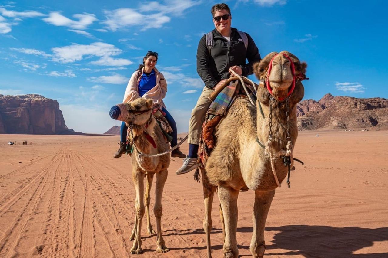 Wadirumtours&Camp Wadi Rum Esterno foto