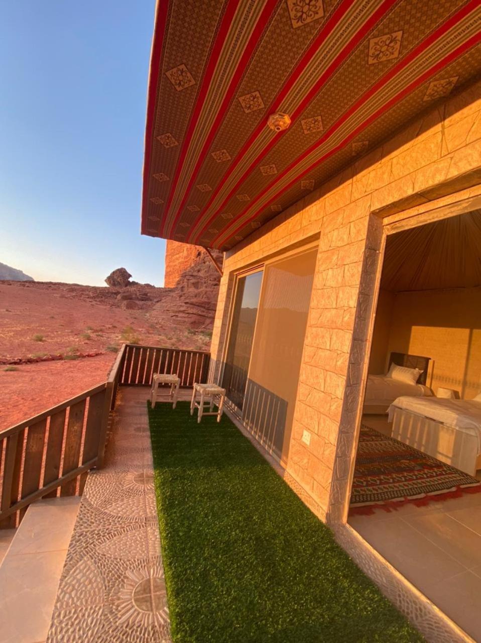 Wadirumtours&Camp Wadi Rum Esterno foto